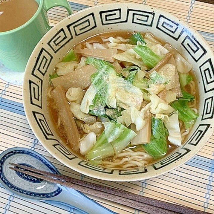 味付メンマでキャベツに味付けキャベンマラーメン